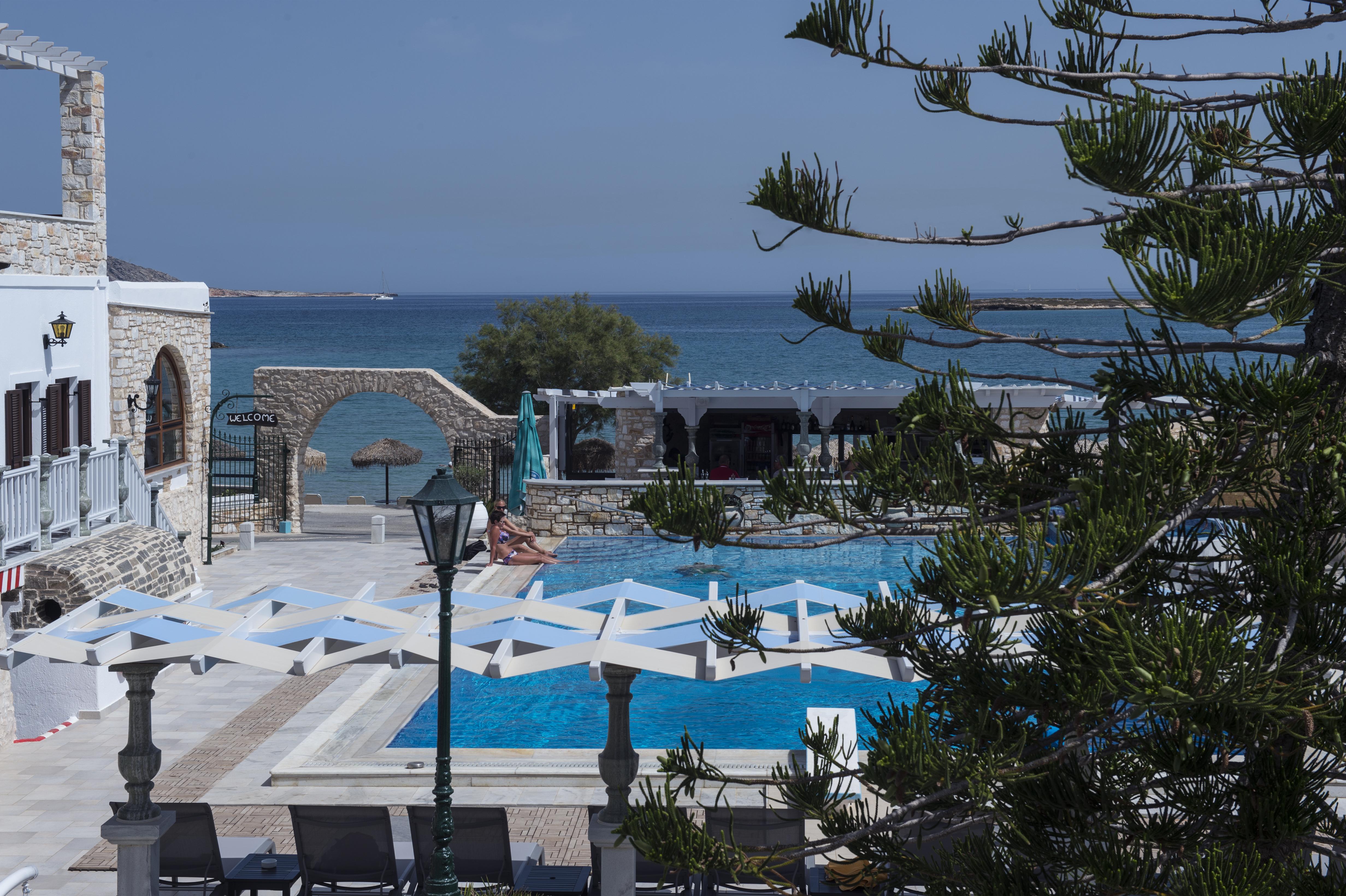 Contaratos Beach Hotel Náousa Exterior photo