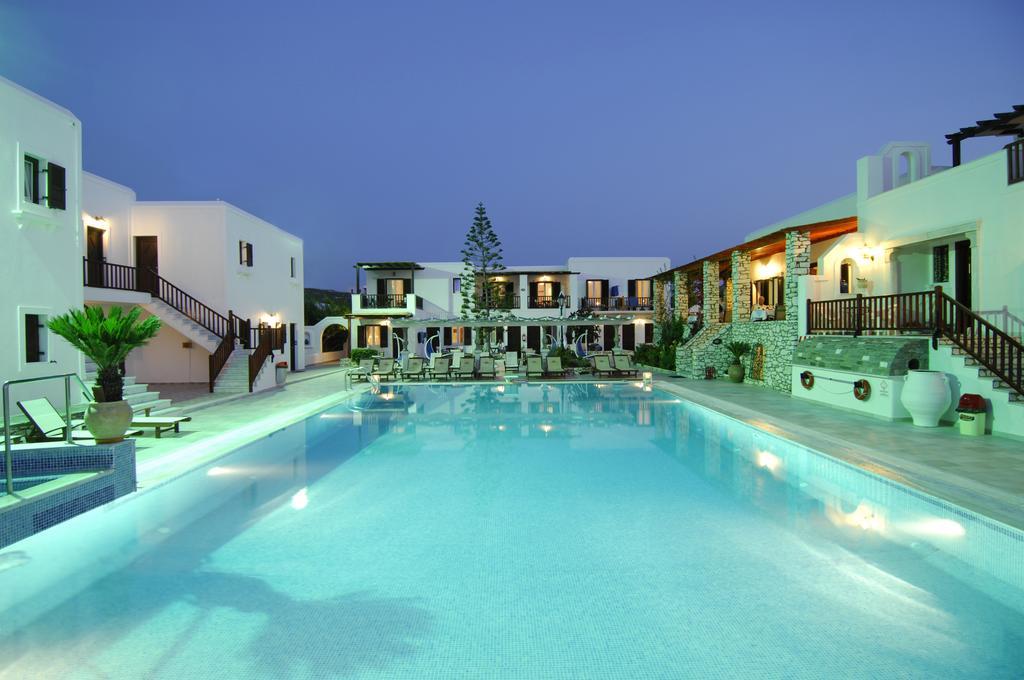 Contaratos Beach Hotel Náousa Facilities photo